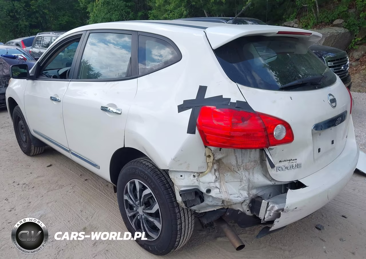 2013 Nissan Rogue S VIN:JN8AS5MV0DW650178 - 3