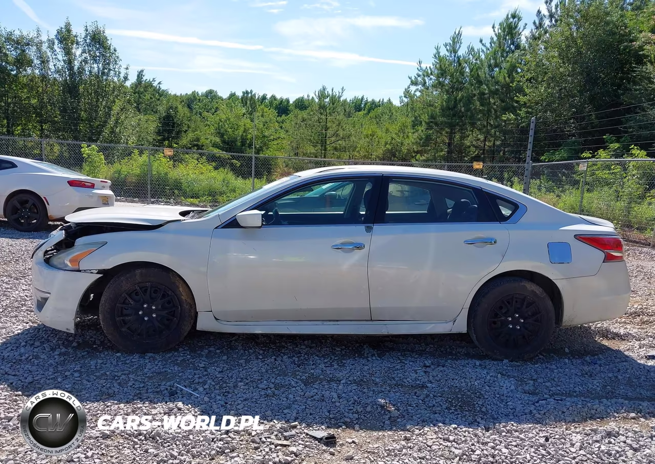 2014 Nissan Altima 2.5 S VIN:1N4AL3AP7EN255270 - 14