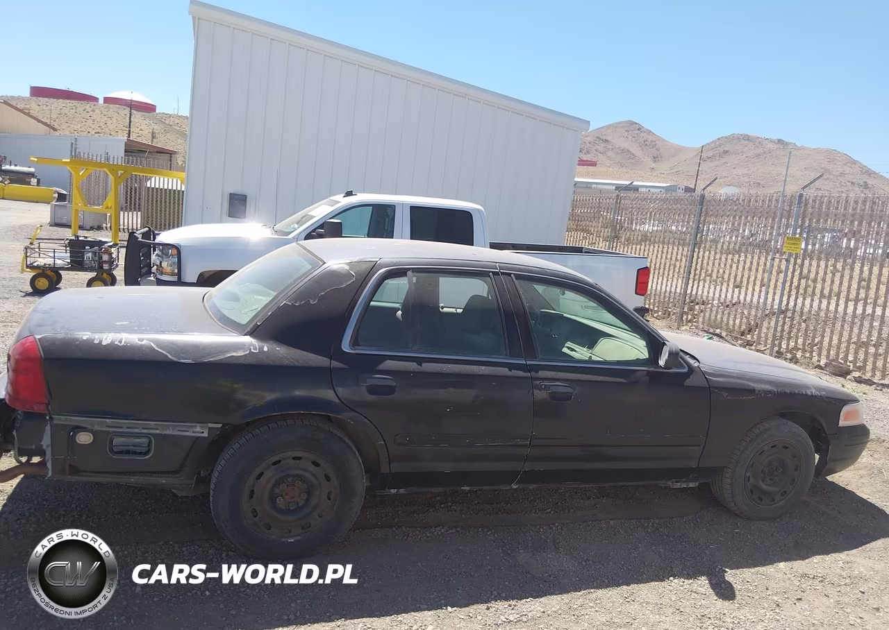 2004 Ford Crown Victoria Police VIN:2FAFP71WX4X158750 - 13