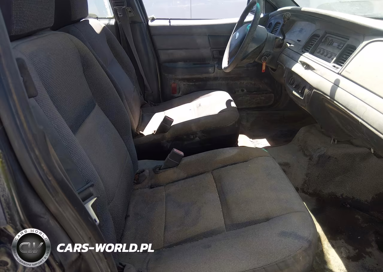 2004 Ford Crown Victoria Police VIN:2FAFP71WX4X158750 - 5