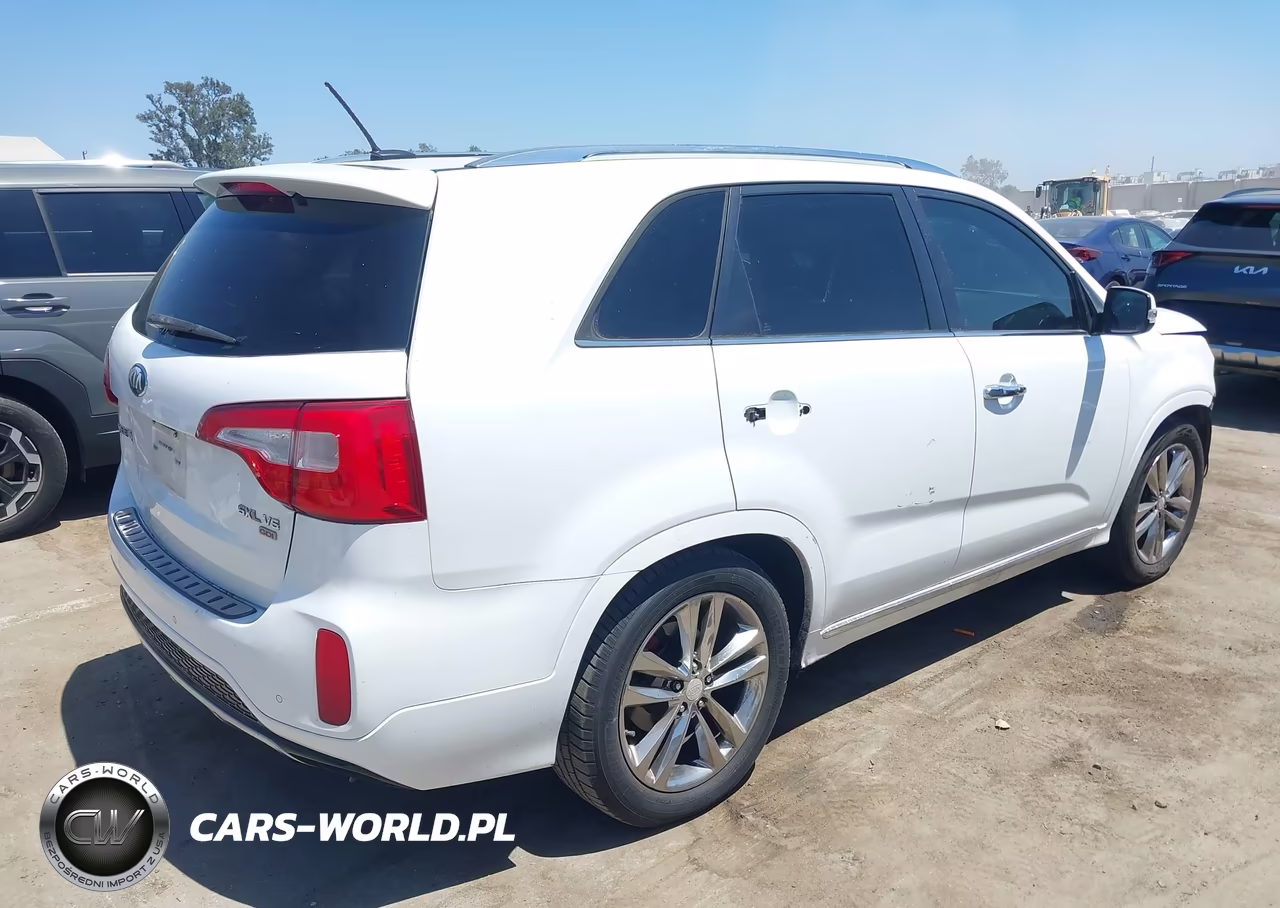 2014 Kia Sorento Limited V6 VIN:5XYKW4A74EG483004 - 4