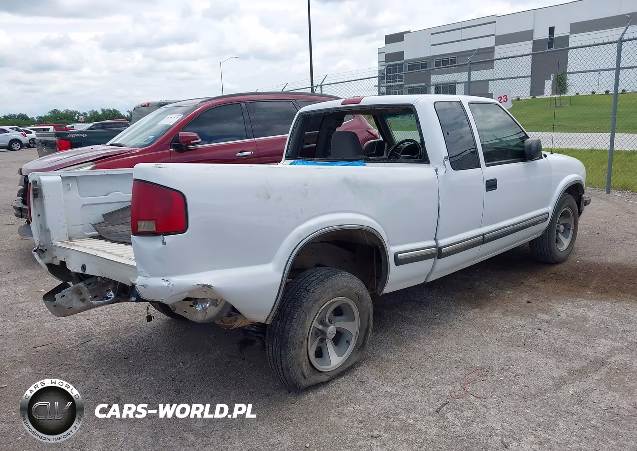 2002 Chevrolet S-10 Ls VIN:1GCCS19W428144689 - 4