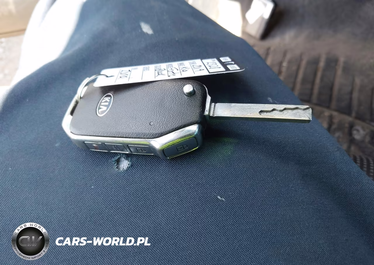 2019 Kia Forte Lxs VIN:3KPF24AD3KE124481 - 11
