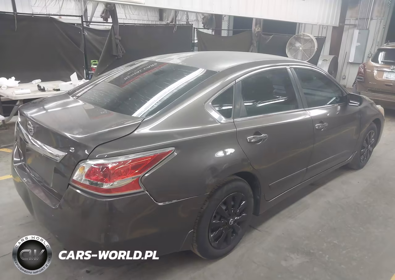 2015 Nissan Altima 2.5 S VIN:1N4AL3AP8FC578420 - 4