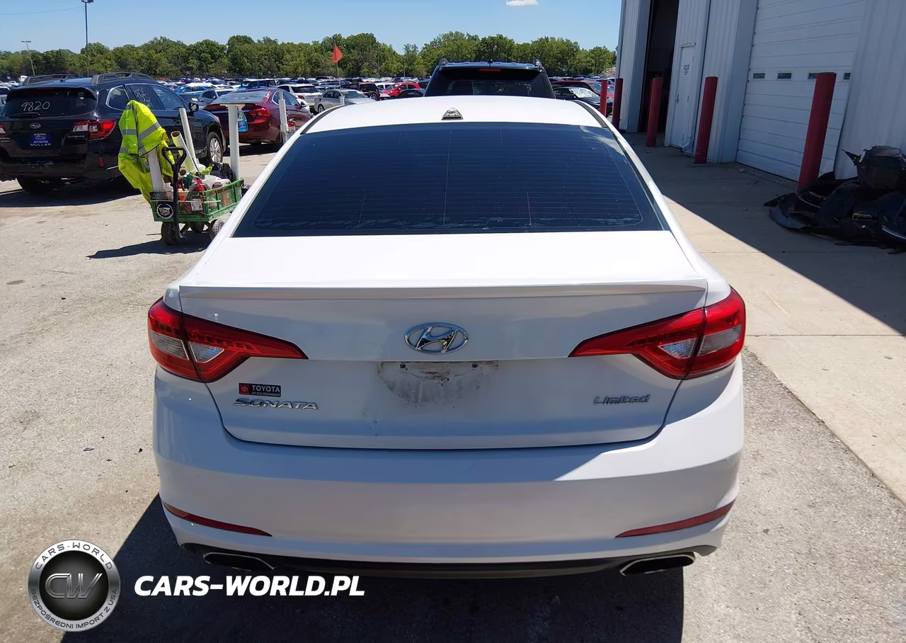 2015 Hyundai Sonata Limited VIN:5NPE34AF1FH102247 - 17