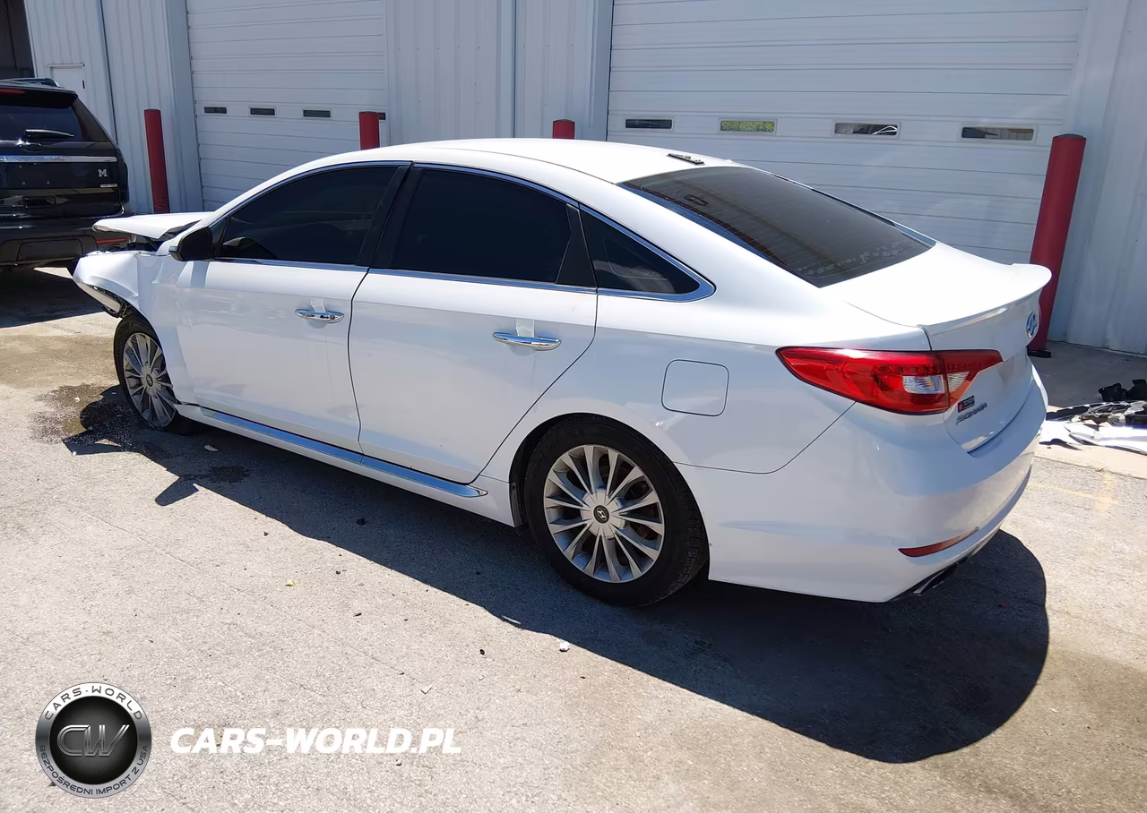 2015 Hyundai Sonata Limited VIN:5NPE34AF1FH102247 - 3