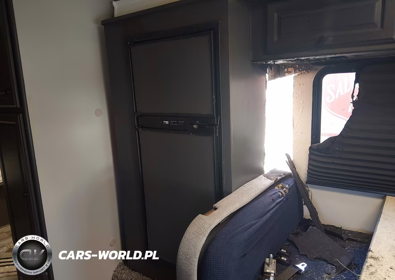 2011 Ford E-450 Cutaway VIN:1FDXE4FS1BDA80206 - 17