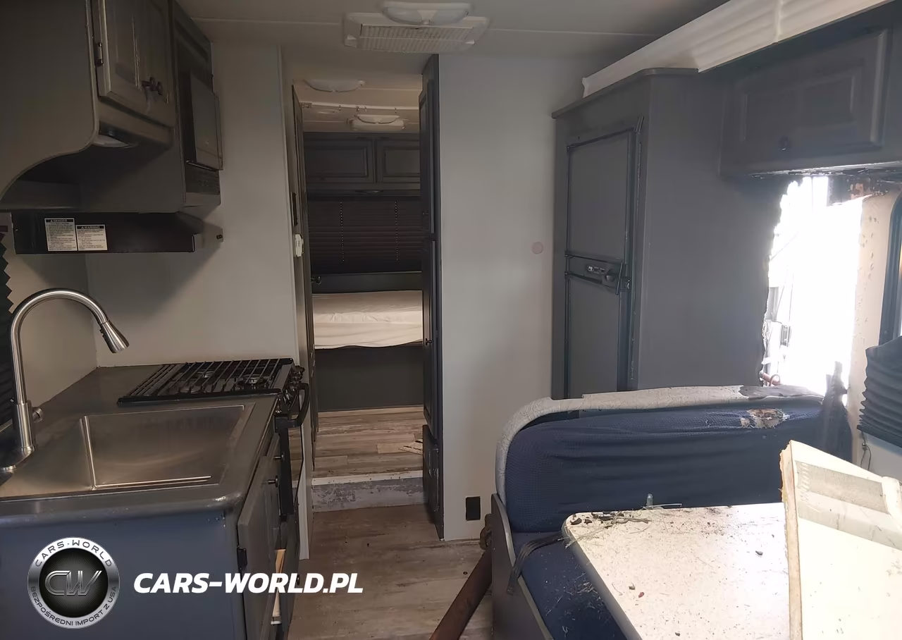 2011 Ford E-450 Cutaway VIN:1FDXE4FS1BDA80206 - 7