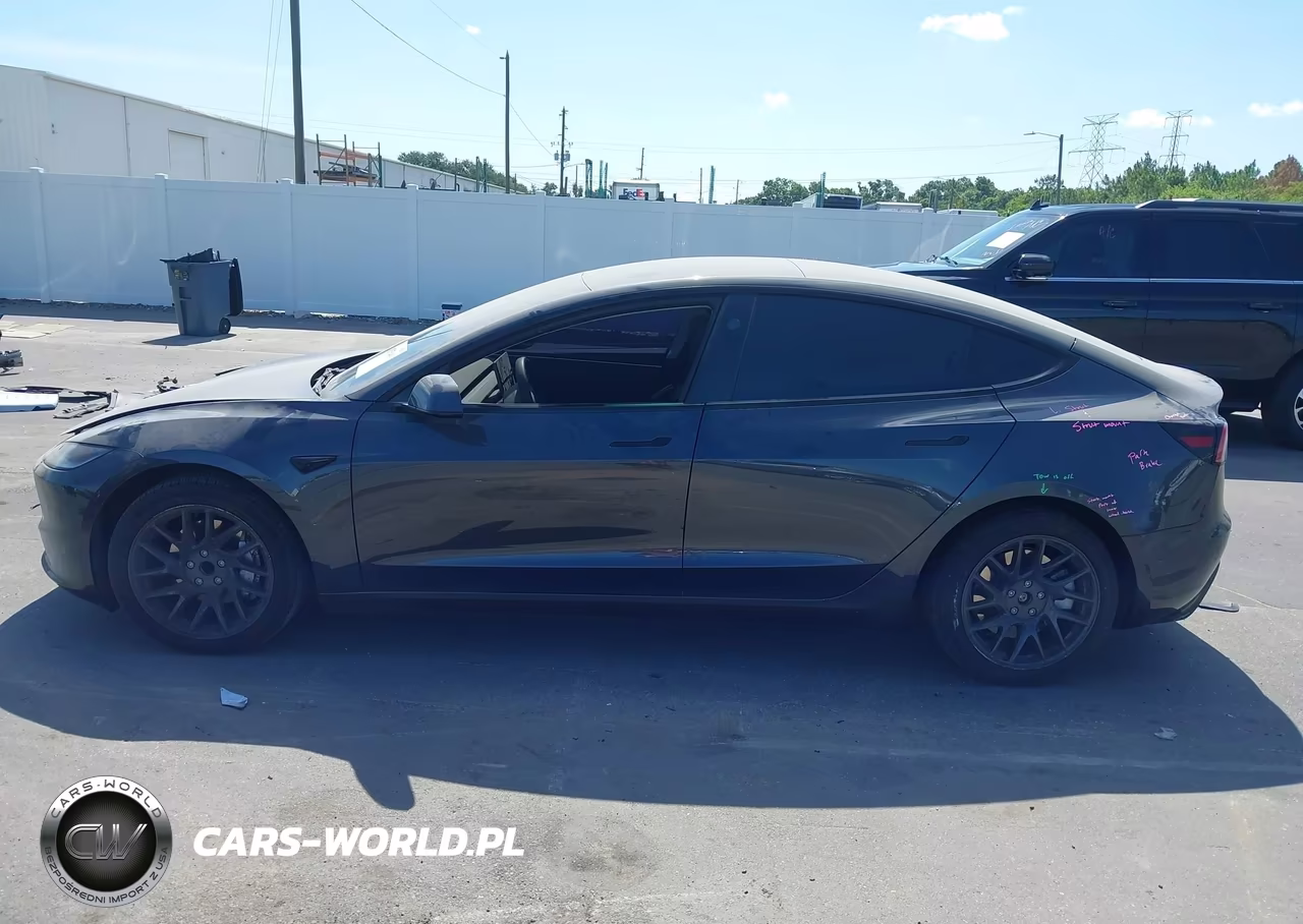 2025 Tesla Model 3 Long Range Rear-Wheel Drive-Standard Rear-Wheel Drive VIN:5YJ3E1EA4SF904685 - 15