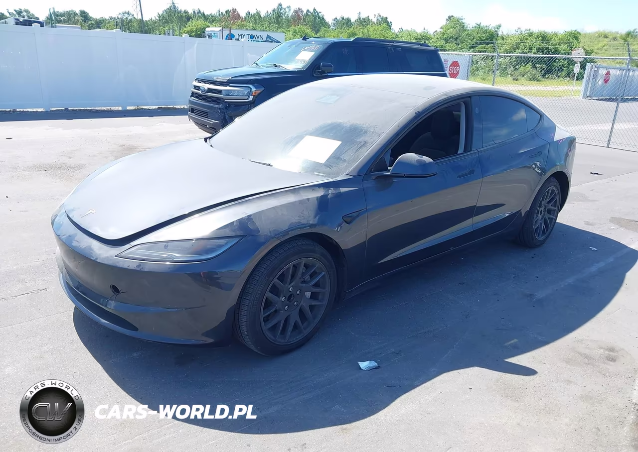 2025 Tesla Model 3 Long Range Rear-Wheel Drive-Standard Rear-Wheel Drive VIN:5YJ3E1EA4SF904685 - 2