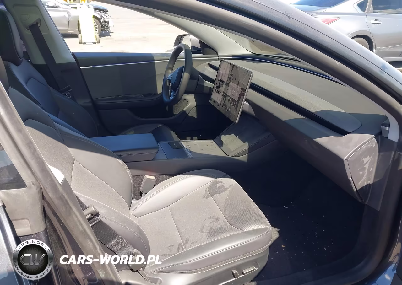 2025 Tesla Model 3 Long Range Rear-Wheel Drive-Standard Rear-Wheel Drive VIN:5YJ3E1EA4SF904685 - 5