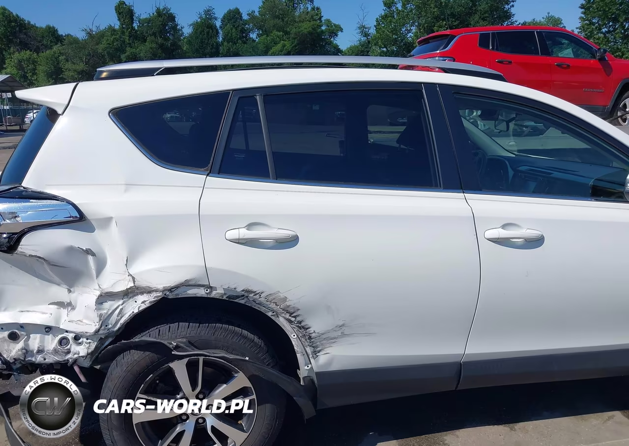 2016 Toyota Rav4 Xle VIN:JTMWFREV4GJ100382 - 17