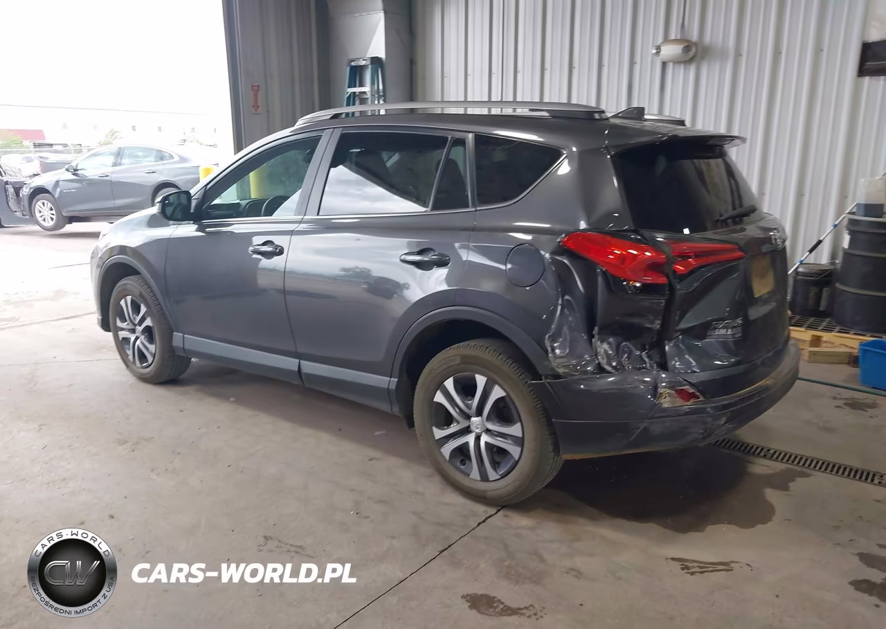 2017 Toyota Rav4 Le VIN:2T3BFREV5HW656167 - 3
