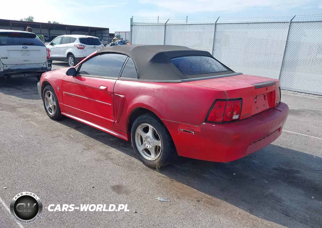 2000 Ford Mustang VIN:1FAFP4447YF261070 - 3
