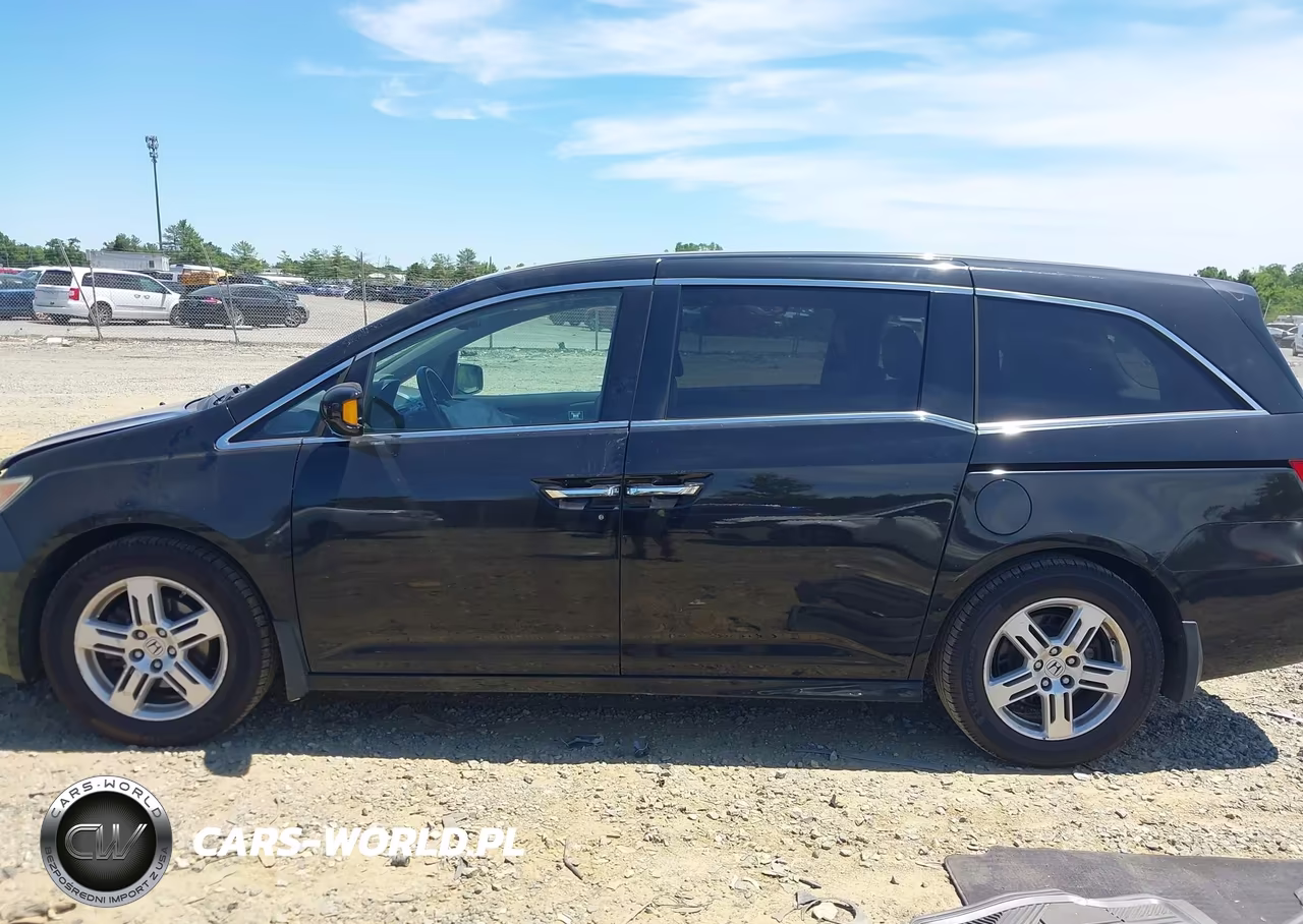 2011 Honda Odyssey Touring-Touring Elite VIN:5FNRL5H97BB011662 - 14