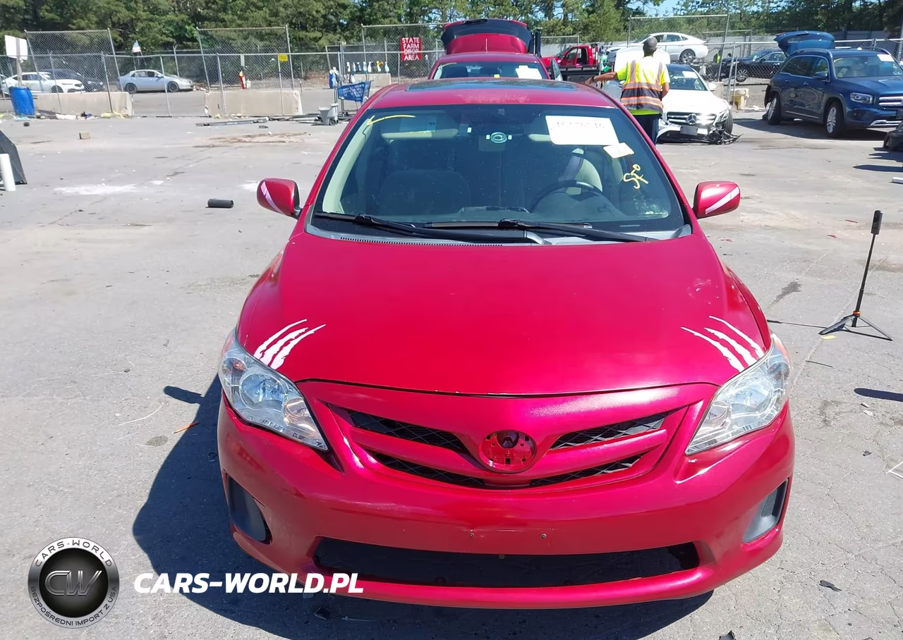 2011 Toyota Corolla Le VIN:2T1BU4EE9BC570466 - 12