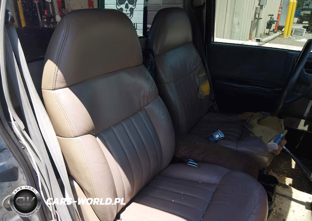 1992 Chevrolet S Truck S10 VIN:1GCCS14R4N8164477 - 8