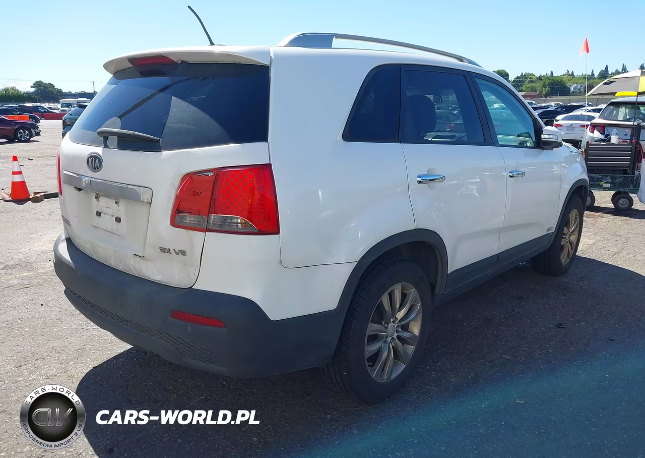 2011 Kia Sorento Ex V6 VIN:5XYKUDA22BG055731 - 4