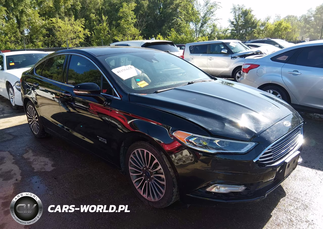 2017 Ford Fusion Energi Titanium – zdjęcie 1 z 18