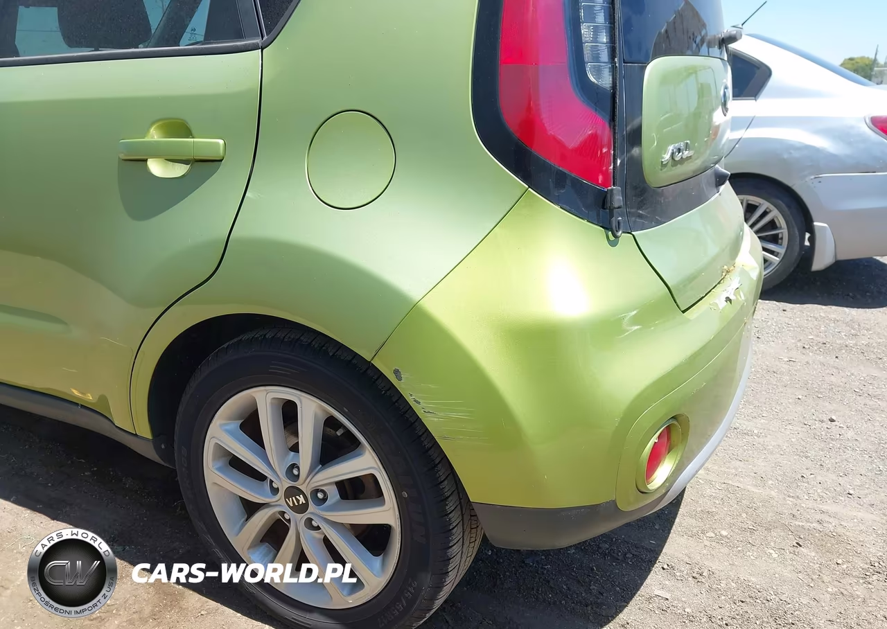 2018 Kia Soul + VIN:KNDJP3A54J7891589 - 17