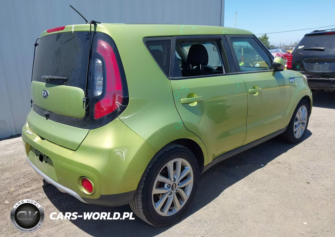 2018 Kia Soul + VIN:KNDJP3A54J7891589 - 4