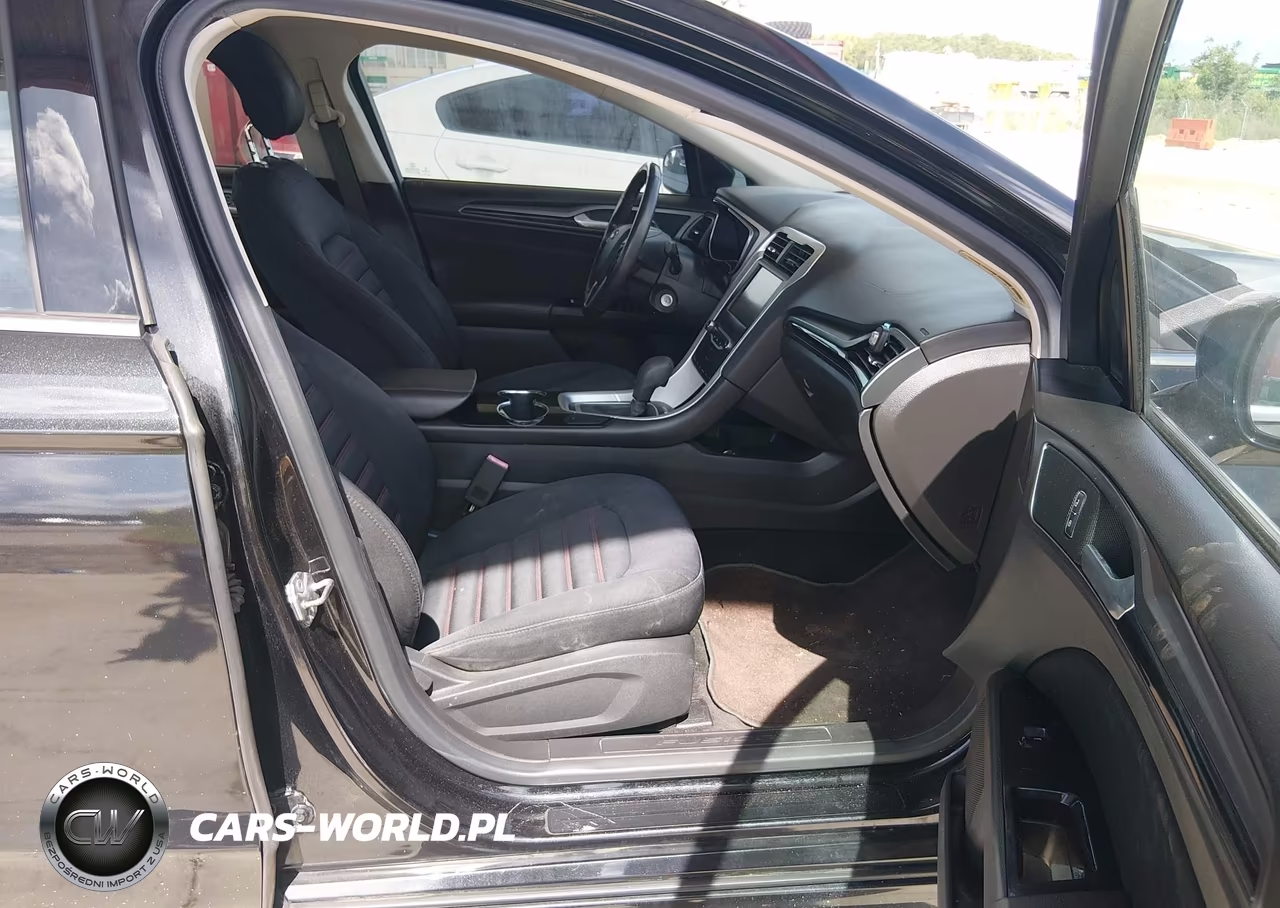 2014 Ford Fusion Se VIN:3FA6P0HD8ER335789 - 5