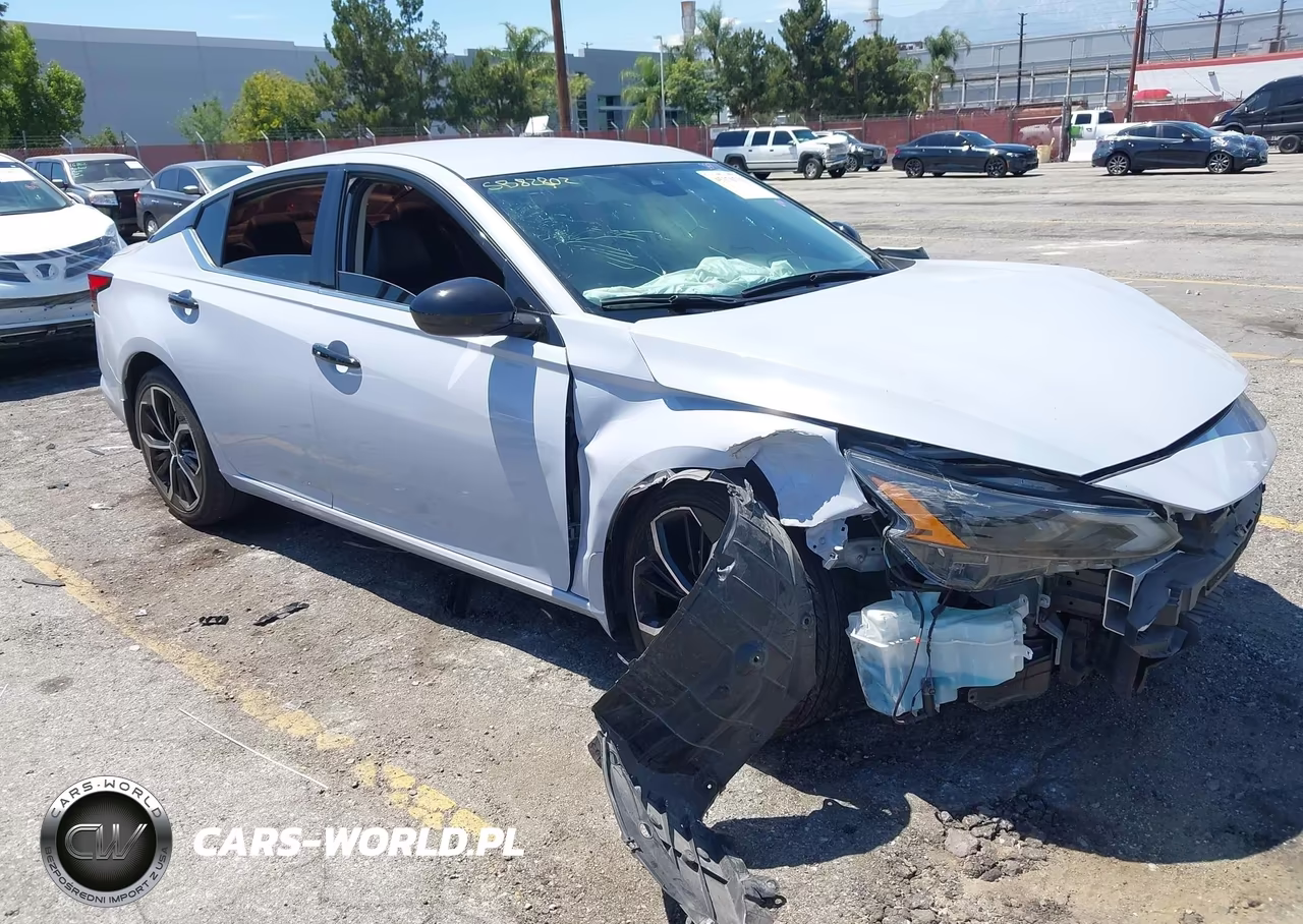 2023 Nissan Altima Sr Fwd – zdjęcie 1 z 17