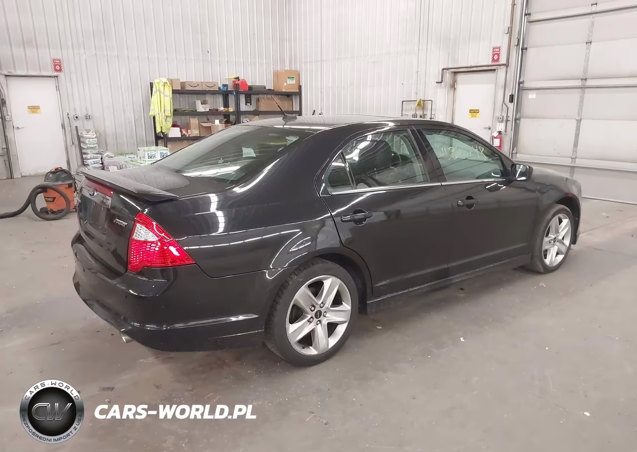 2012 Ford Fusion Sport VIN:3FAHP0KC0CR374947 - 4