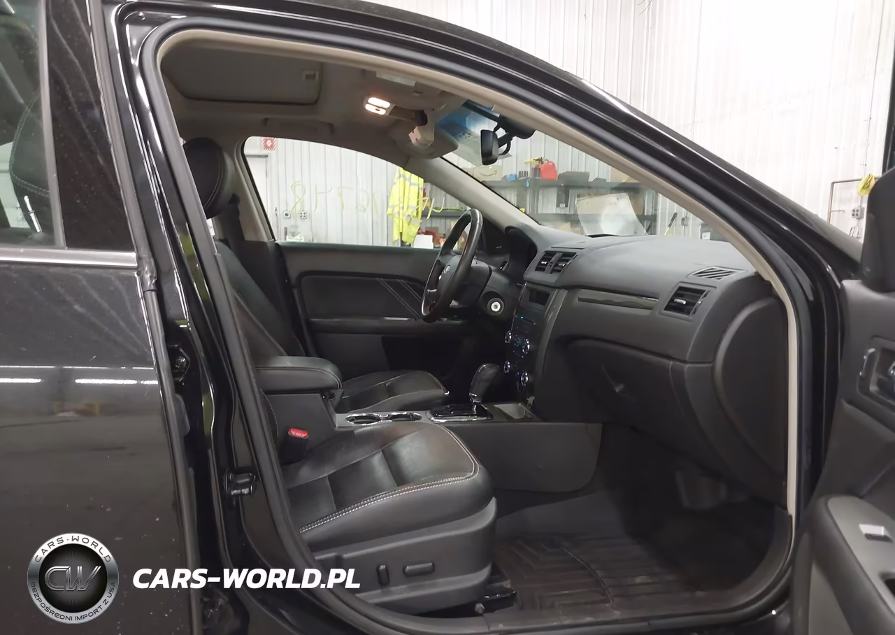 2012 Ford Fusion Sport VIN:3FAHP0KC0CR374947 - 5