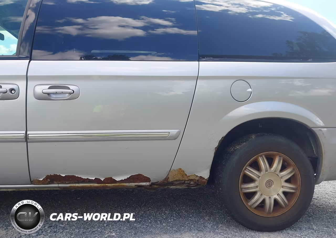 2007 Chrysler Town & Country Touring VIN:2A4GP54LX7R197913 - 14
