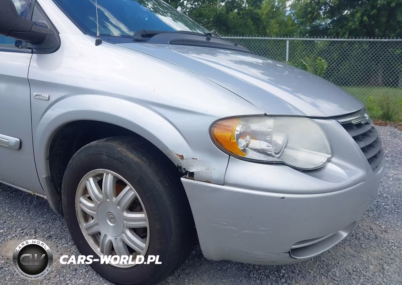 2007 Chrysler Town & Country Touring VIN:2A4GP54LX7R197913 - 17