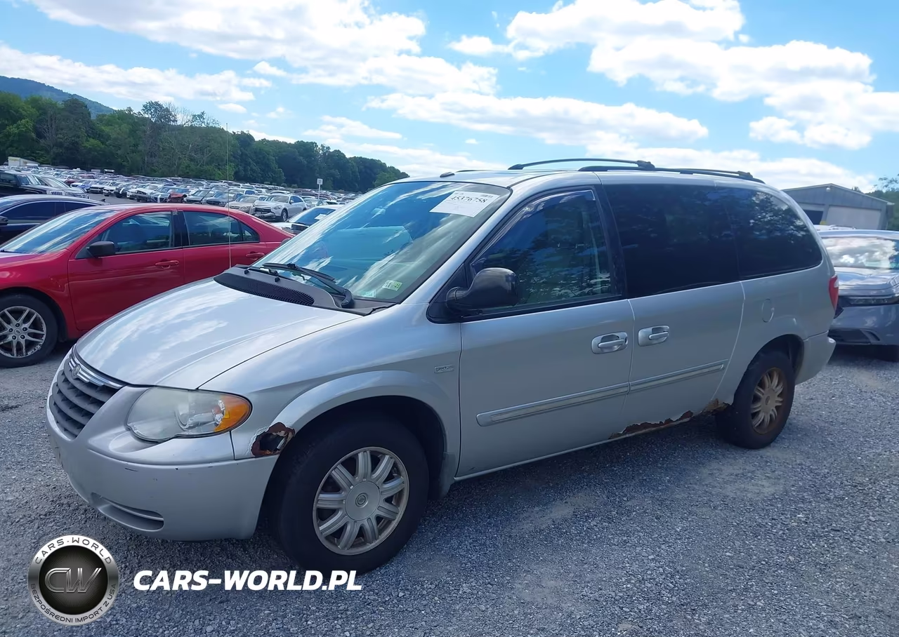 2007 Chrysler Town & Country Touring VIN:2A4GP54LX7R197913 - 6