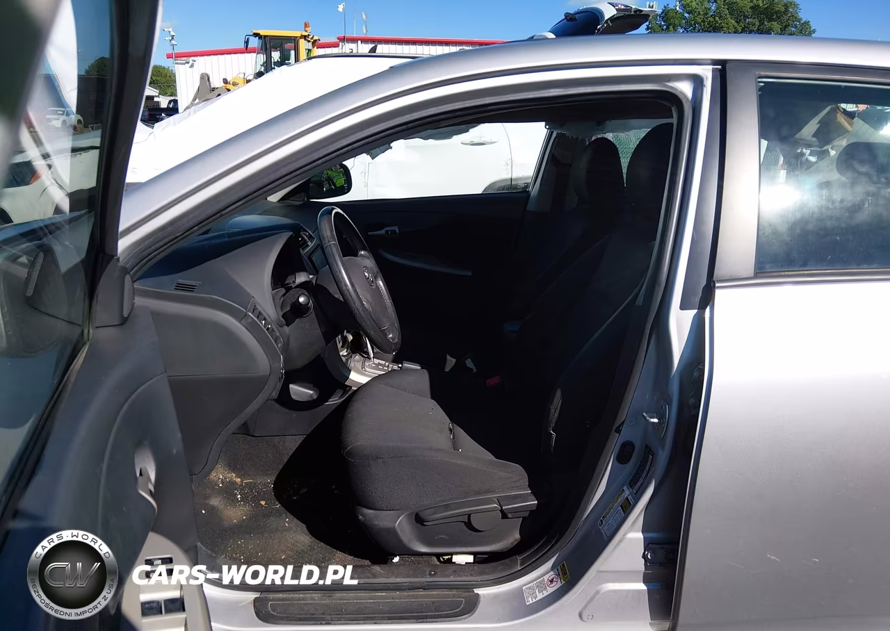 2010 Toyota Corolla S VIN:2T1BU4EE6AC326885 - 5