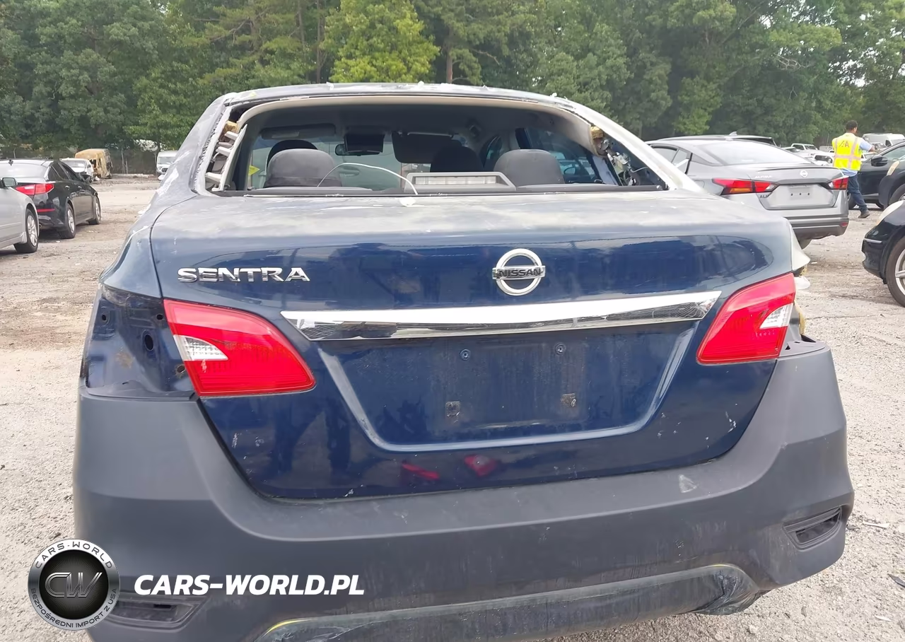 2018 Nissan Sentra S VIN:3N1AB7AP6JY330917 - 17