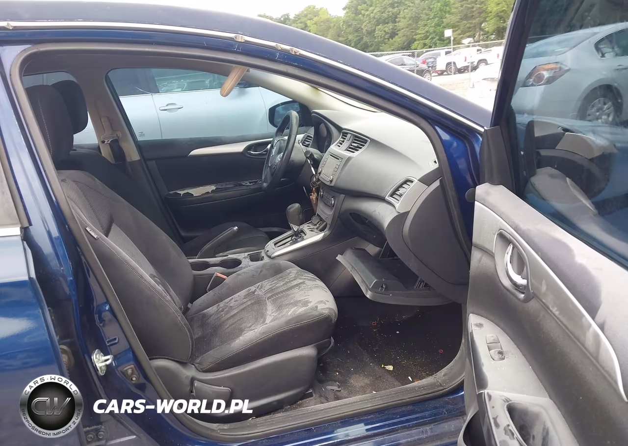 2018 Nissan Sentra S VIN:3N1AB7AP6JY330917 - 5