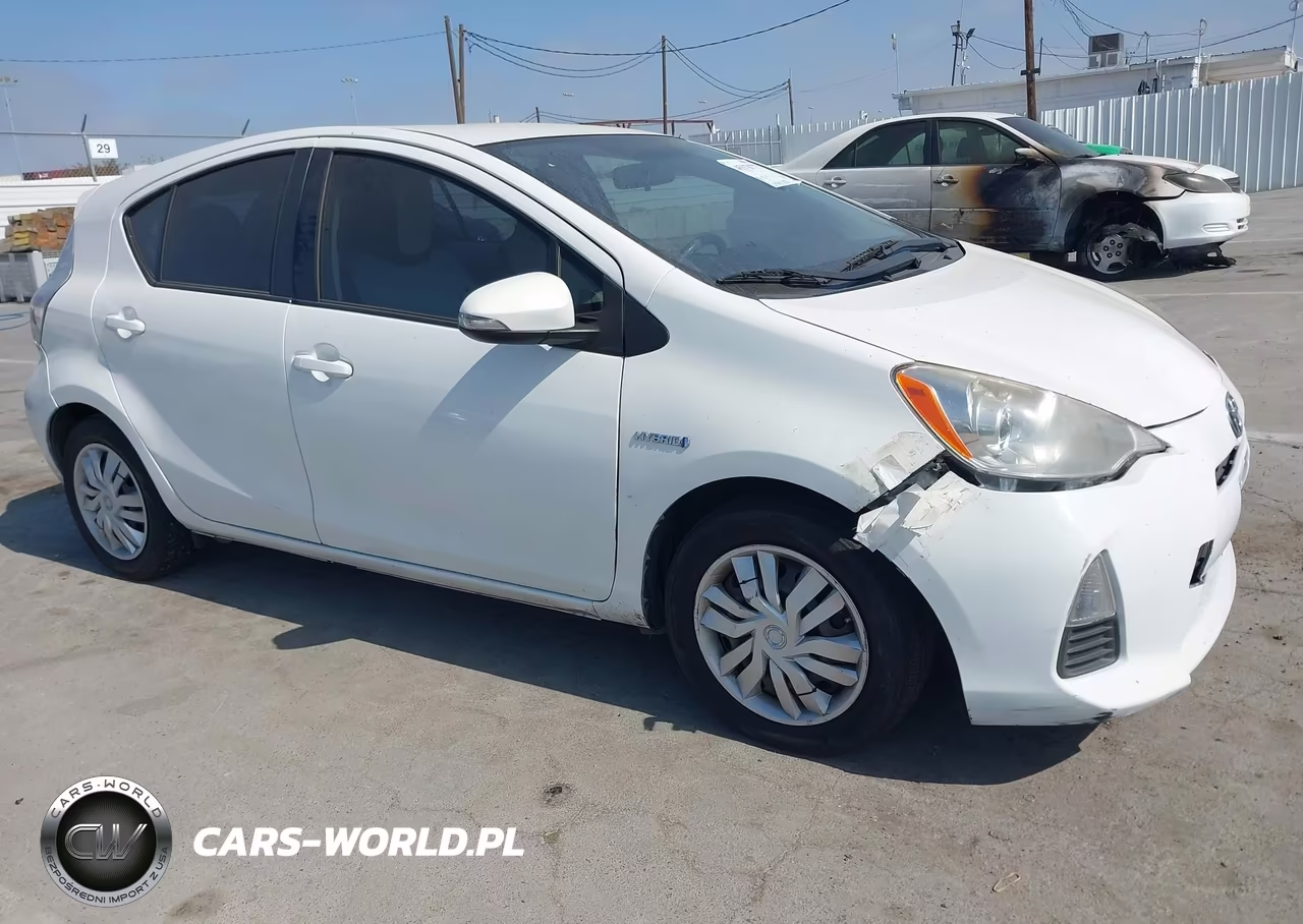 2013 Toyota Prius C One