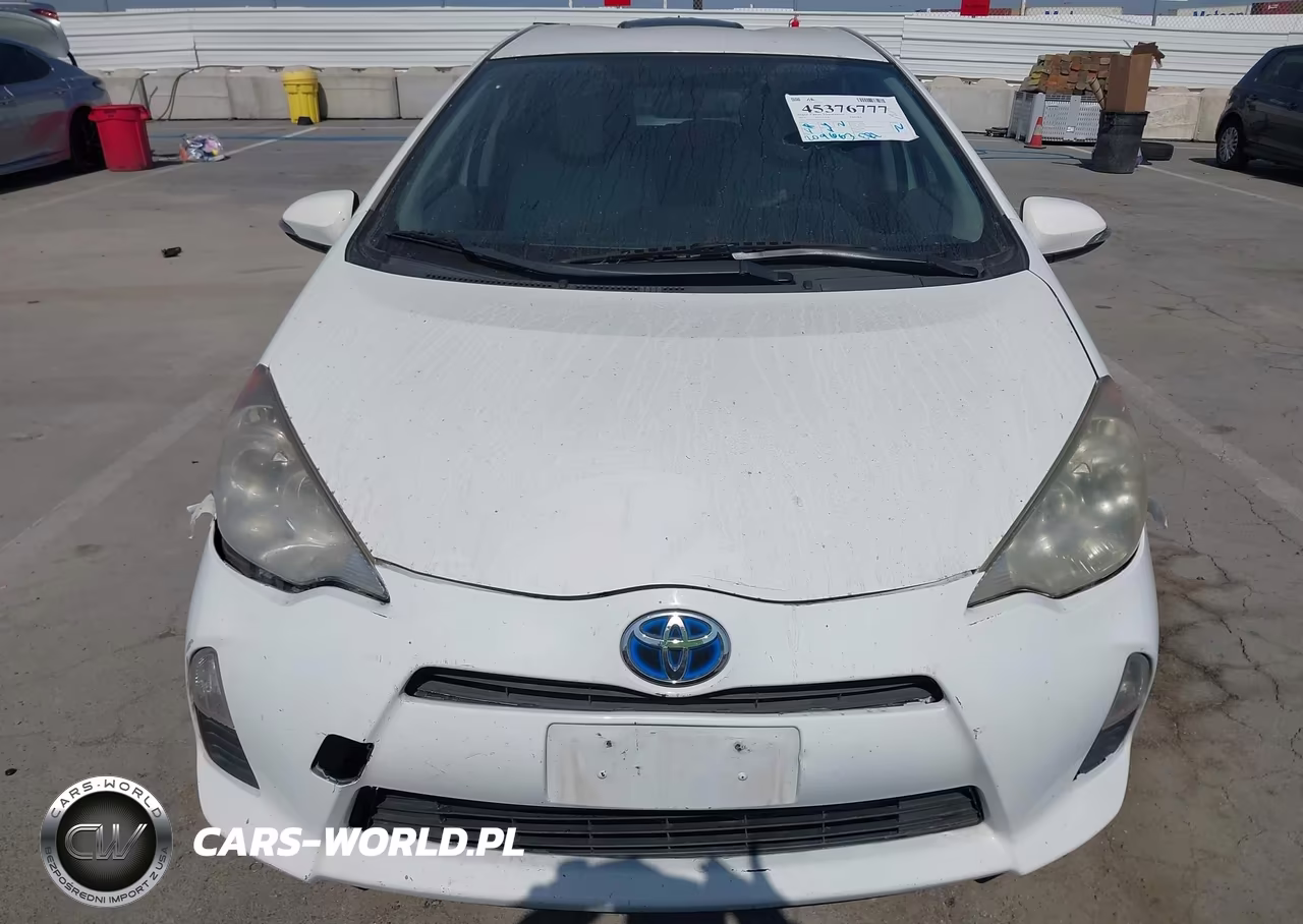 2013 Toyota Prius C One VIN:JTDKDTB31D1555996 - 12