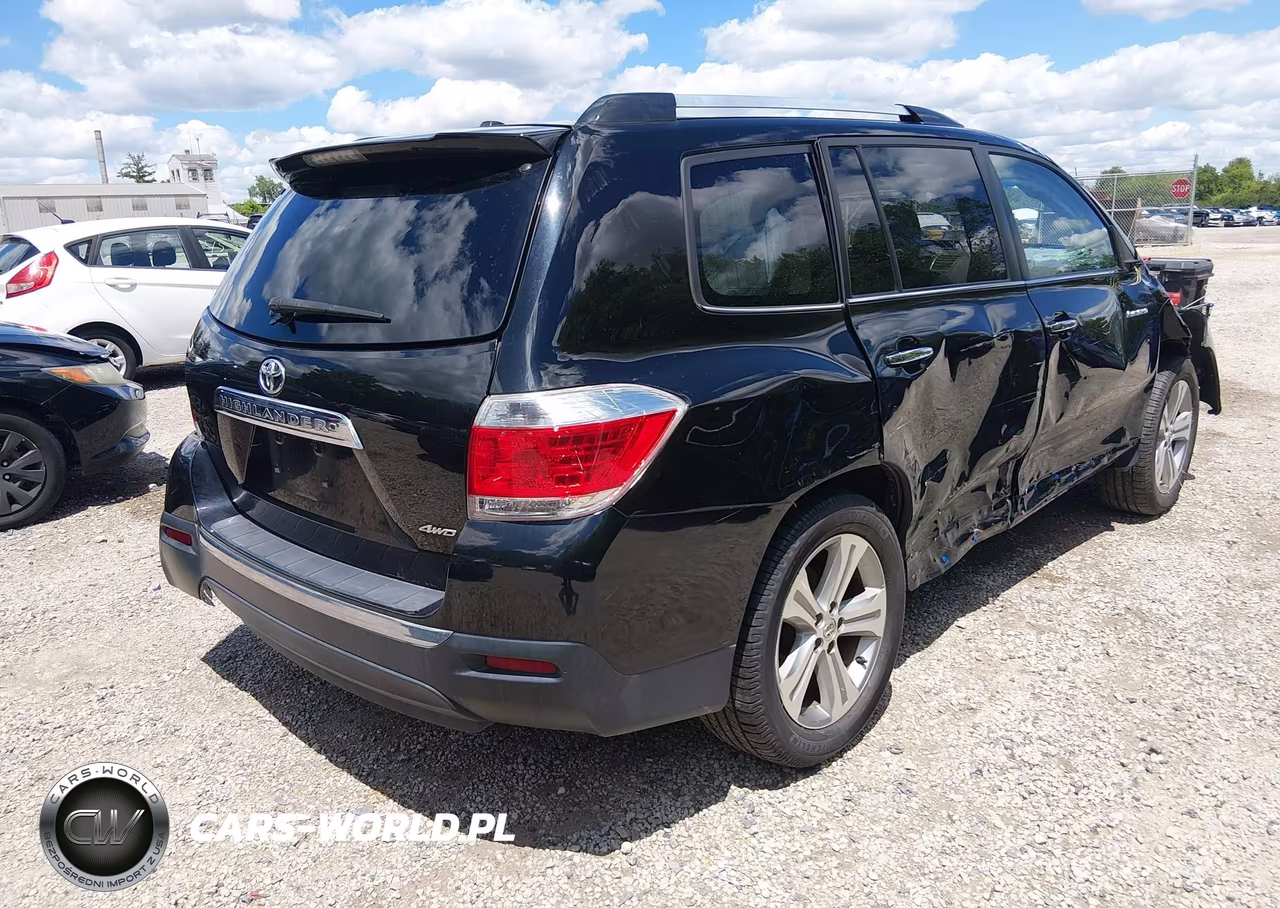2013 Toyota Highlander Limited V6 VIN:5TDDK3EH8DS277560 - 4