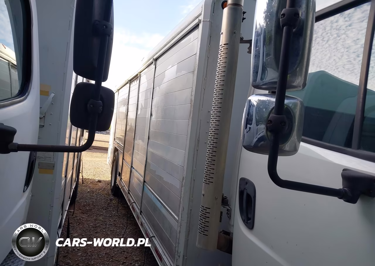 2015 Freightliner M2 106 Medium Duty VIN:3ALACWDTXFDGA2555 - 13