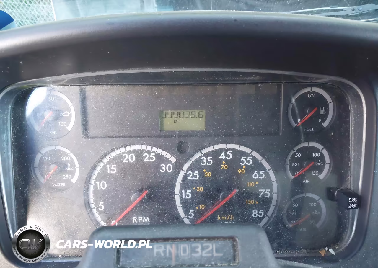 2008 Freightliner M2 106 Medium Duty VIN:1FVACWDT88HAC0094 - 5