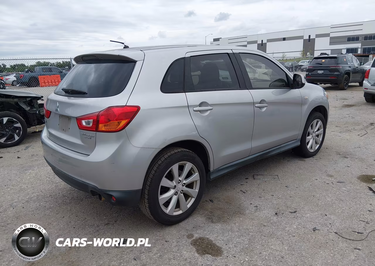 2015 Mitsubishi Outlander Sport Es VIN:4A4AP3AU1FE014044 - 4