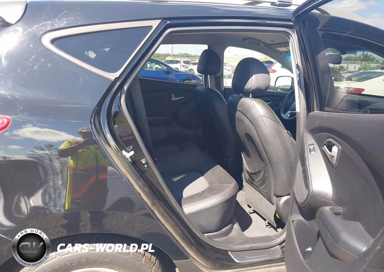 2012 Hyundai Tucson Gls VIN:KM8JUCAC5CU541850 - 8