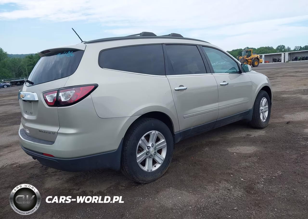 2013 Chevrolet Traverse Lt VIN:1GNKVGKD7DJ172567 - 4