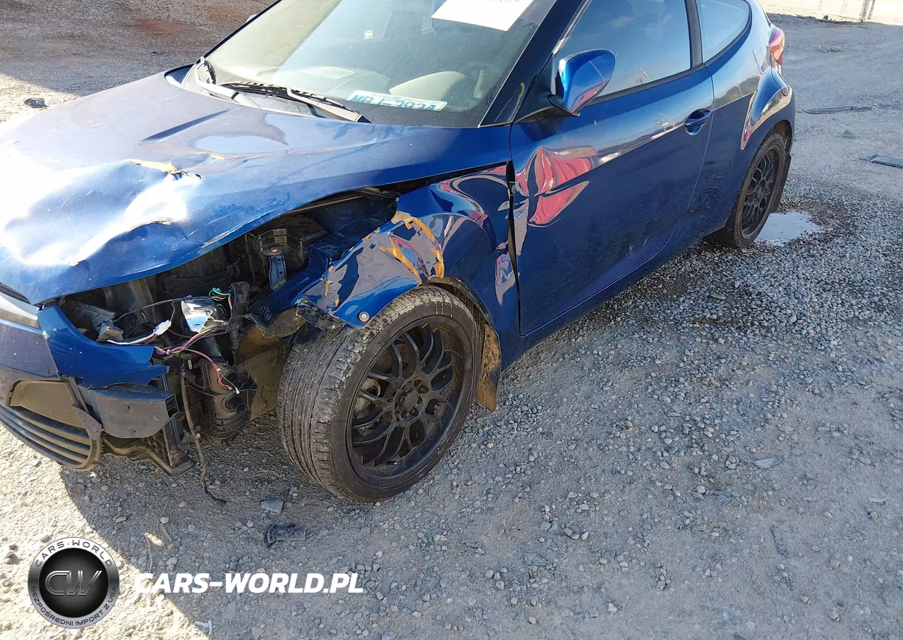 2017 Hyundai Veloster VIN:KMHTC6AD8HU309482 - 6