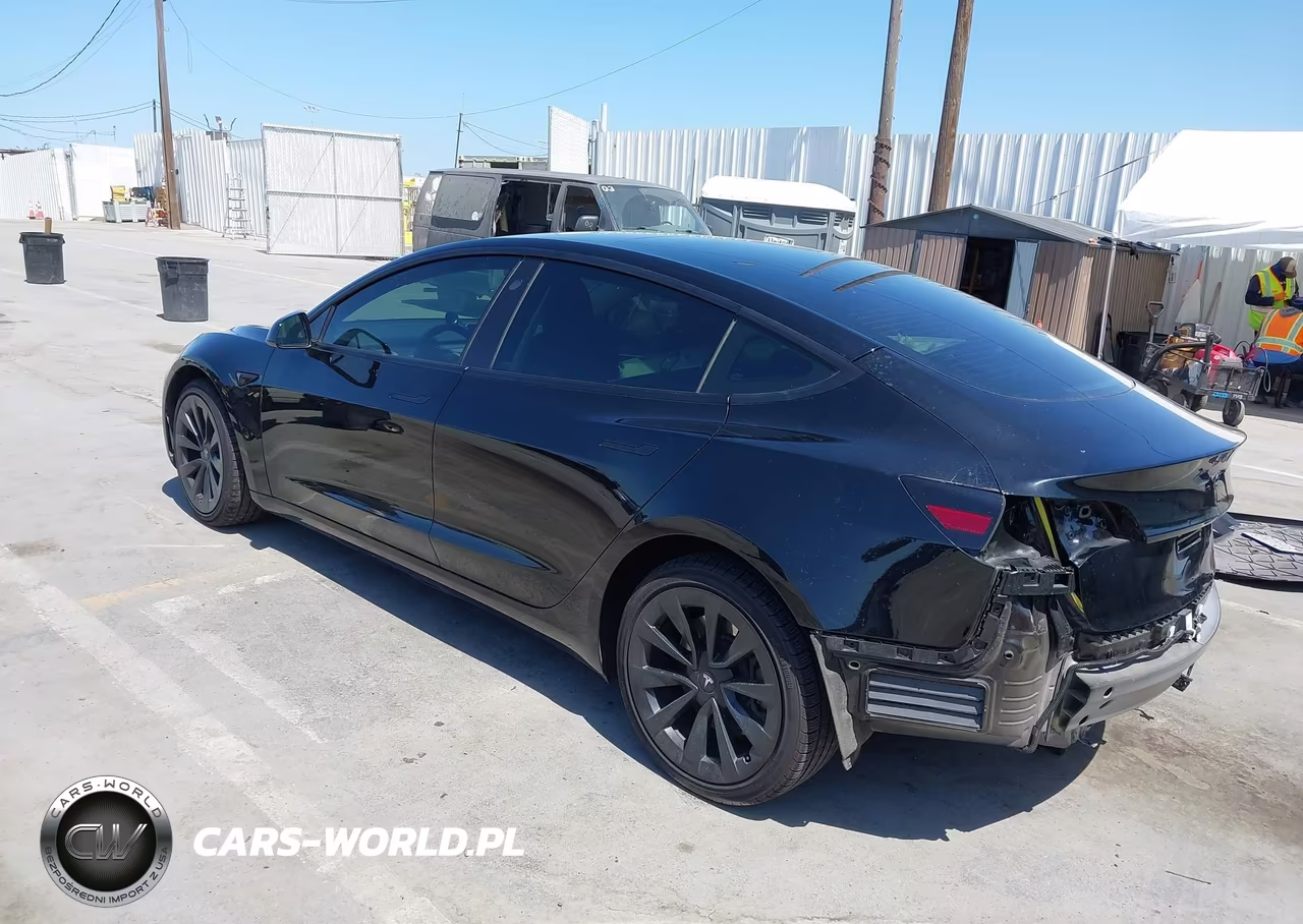 2023 Tesla Model 3 Rear-Wheel Drive VIN:5YJ3E1EAXPF383186 - 3