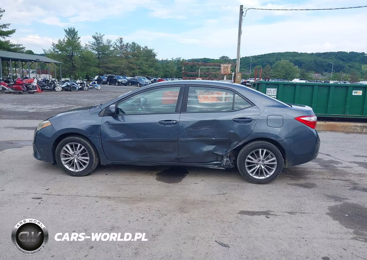2015 Toyota Corolla Le Plus VIN:2T1BURHE1FC381647 - 14