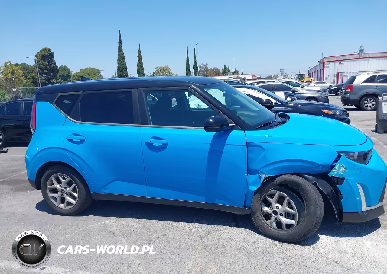 2024 Kia Soul S VIN:KNDJ23AU2R7226773 - 13