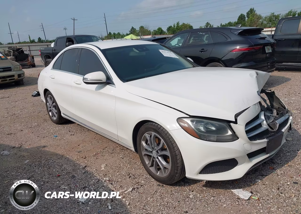 2017 Mercedes-Benz C 300 – zdjęcie 1 z 16
