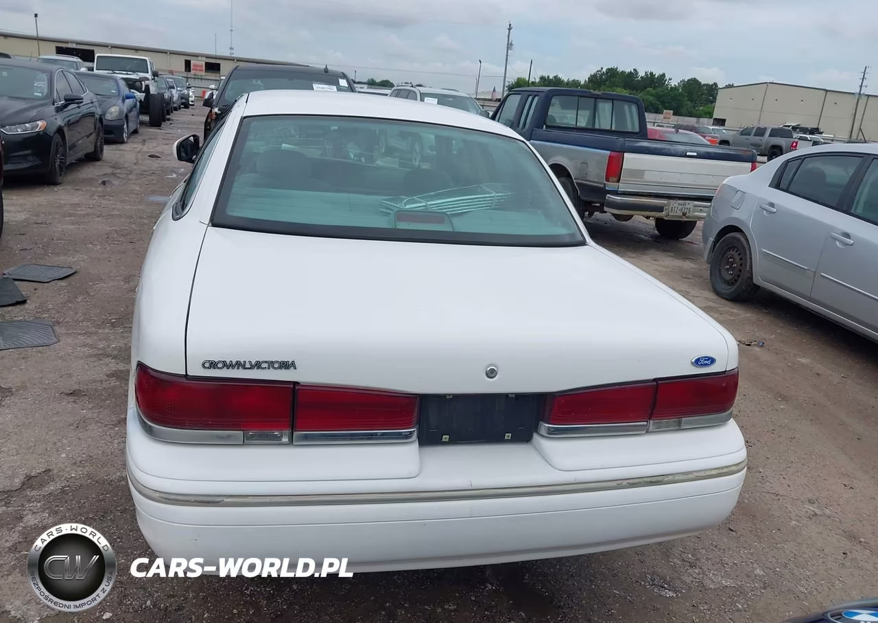 1997 Ford Crown Victoria VIN:2FALP73W7VX132155 - 16