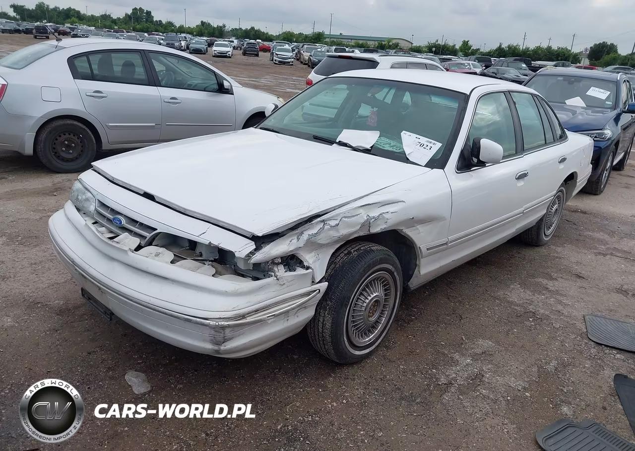 1997 Ford Crown Victoria VIN:2FALP73W7VX132155 - 2